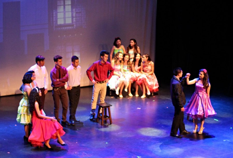 Talent Show de bachillerato: un clásico de Broadway que enamoró al CAS